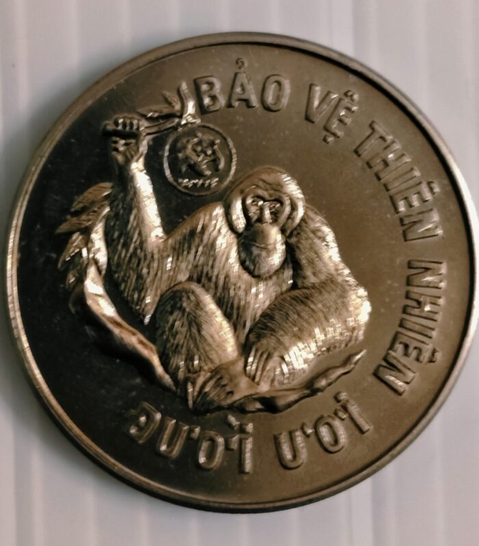 Vietnam 10 Dong Orangutan world coin 1987