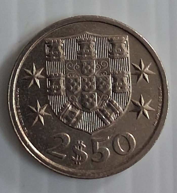 Portugal 2.5 Escudos world coin
